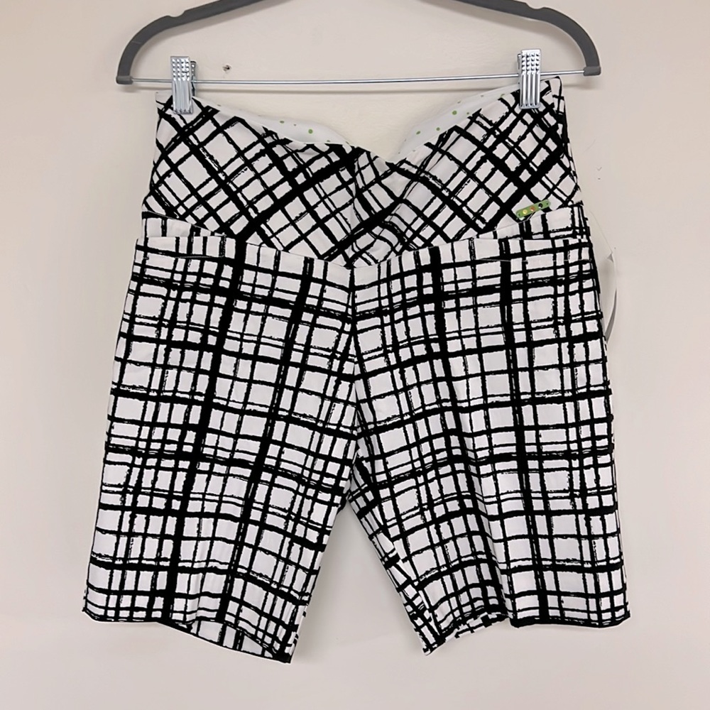Women’s Brand: SWING Golf Shorts with Tummy Control